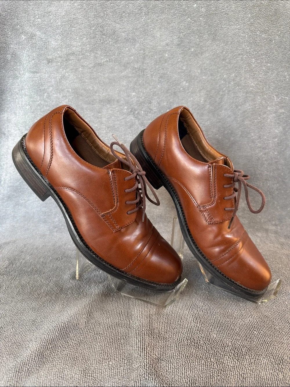 Dockers Men's Garfield Cap Toe Tan Leather Lace-Up Shoe Oxfords
